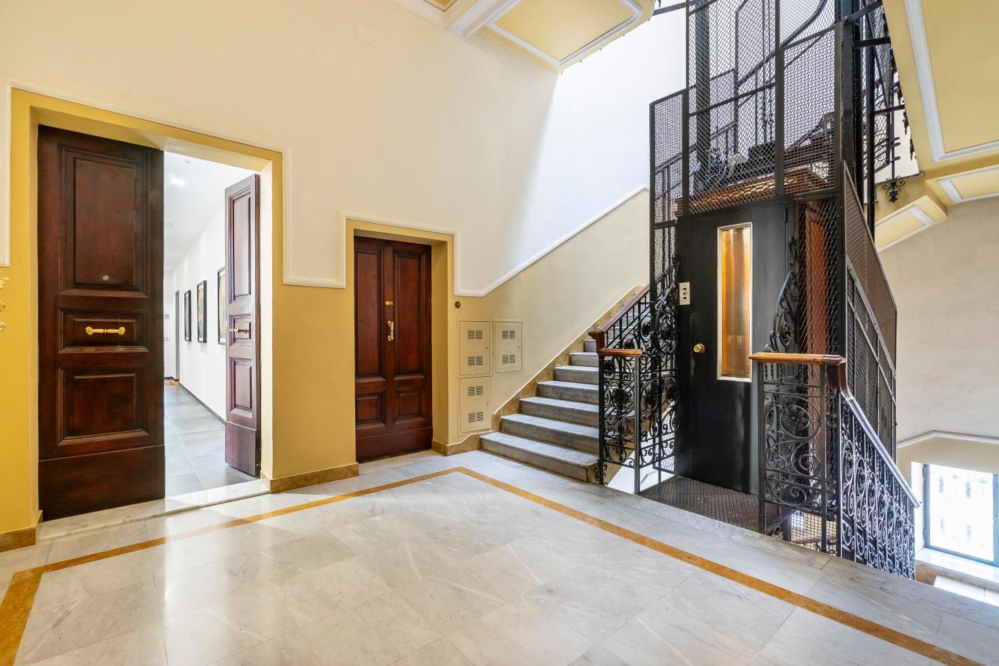 San Marco White Appartamento Luxury Con Garage Su Richiesta Firenze Bagian luar foto